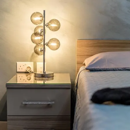 Brand New 3br Close To Amenities *